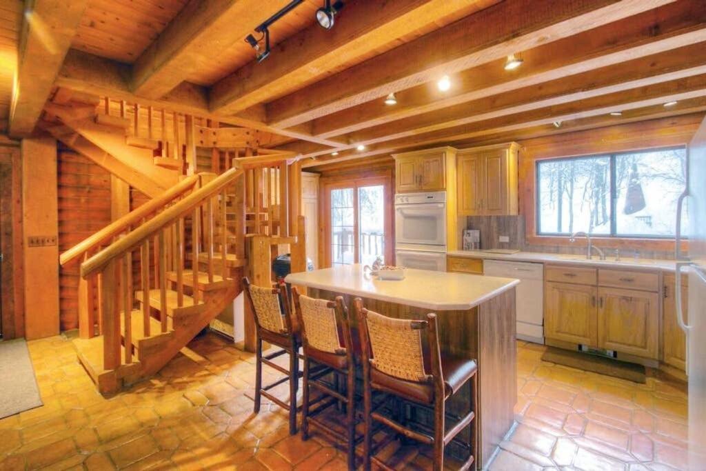 Log Cabin On The Stream Sundance, Utah エクステリア 写真