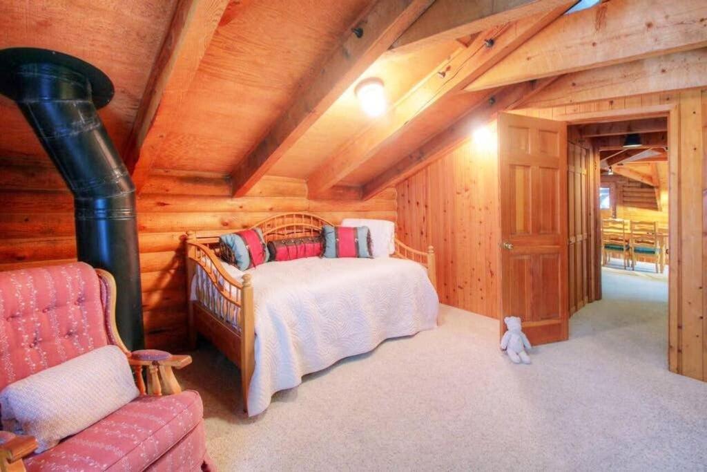 Log Cabin On The Stream Sundance, Utah エクステリア 写真